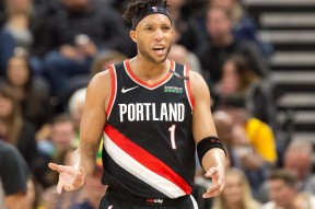 开云官方网站国王杯赛程吃紧，波特兰开拓者今夜门线救险，更衣室稳定，数据趋势出现新变化的简单介绍